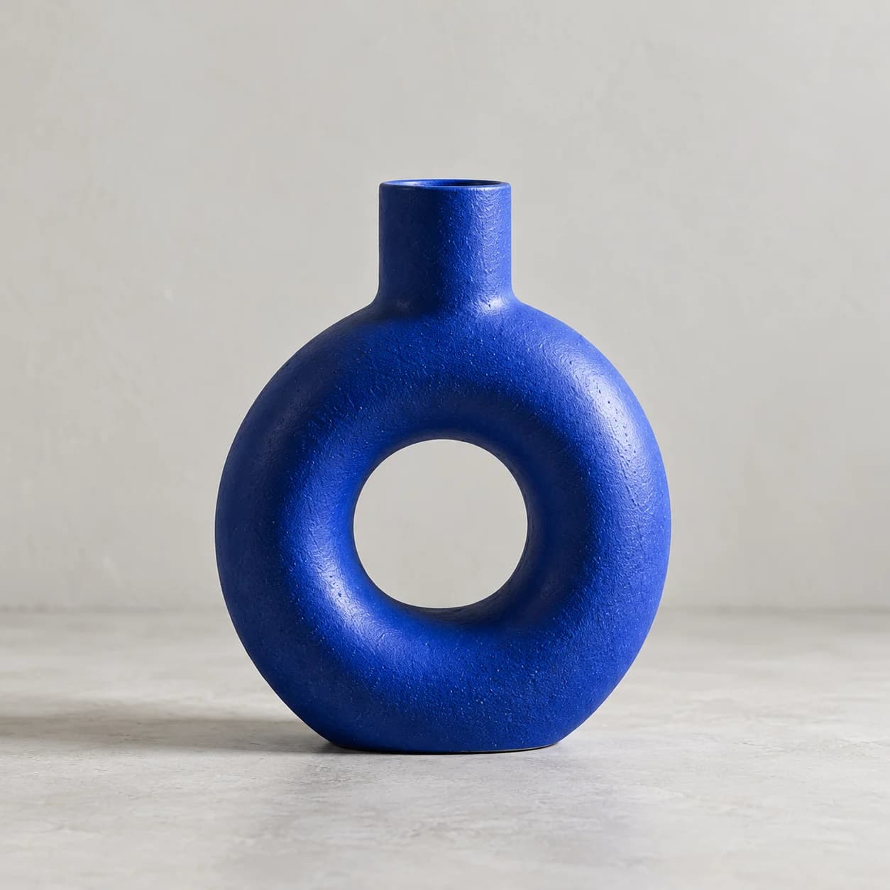 Cobalt ceramic Loop vessel
